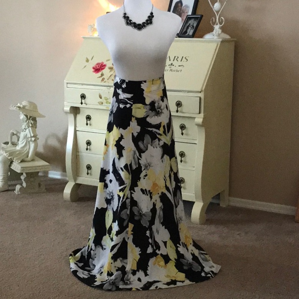 CJBanks free flowing skirt SZ 18W